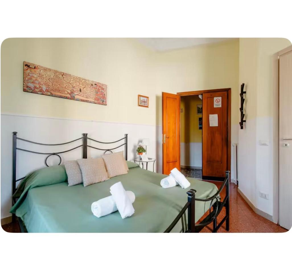 Glam Sm Maggiore Guest House Rome Exterior photo